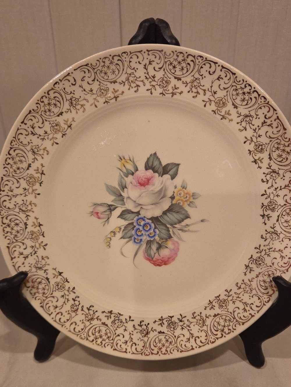 Classic Floral Dinner Plate in Cream with Pink and Blue Accents